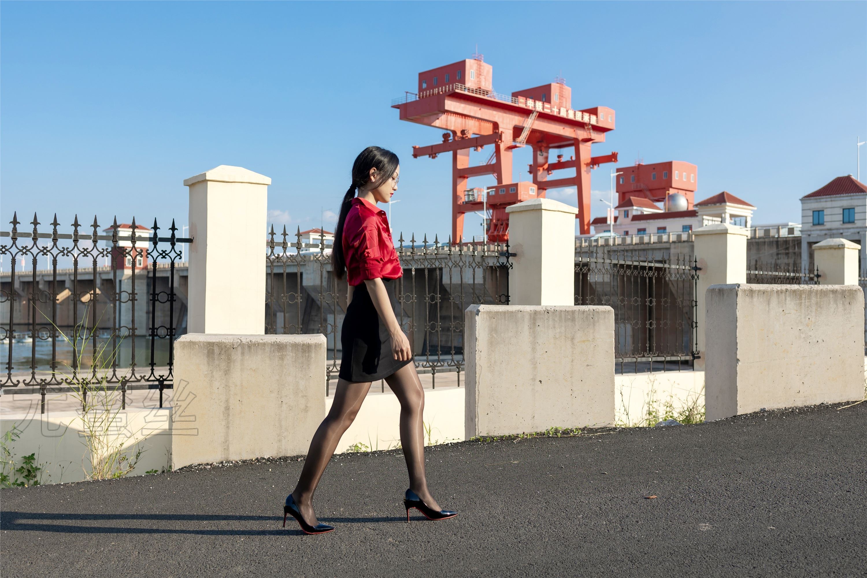 尤蜜丝 穿搭写真 NO.080